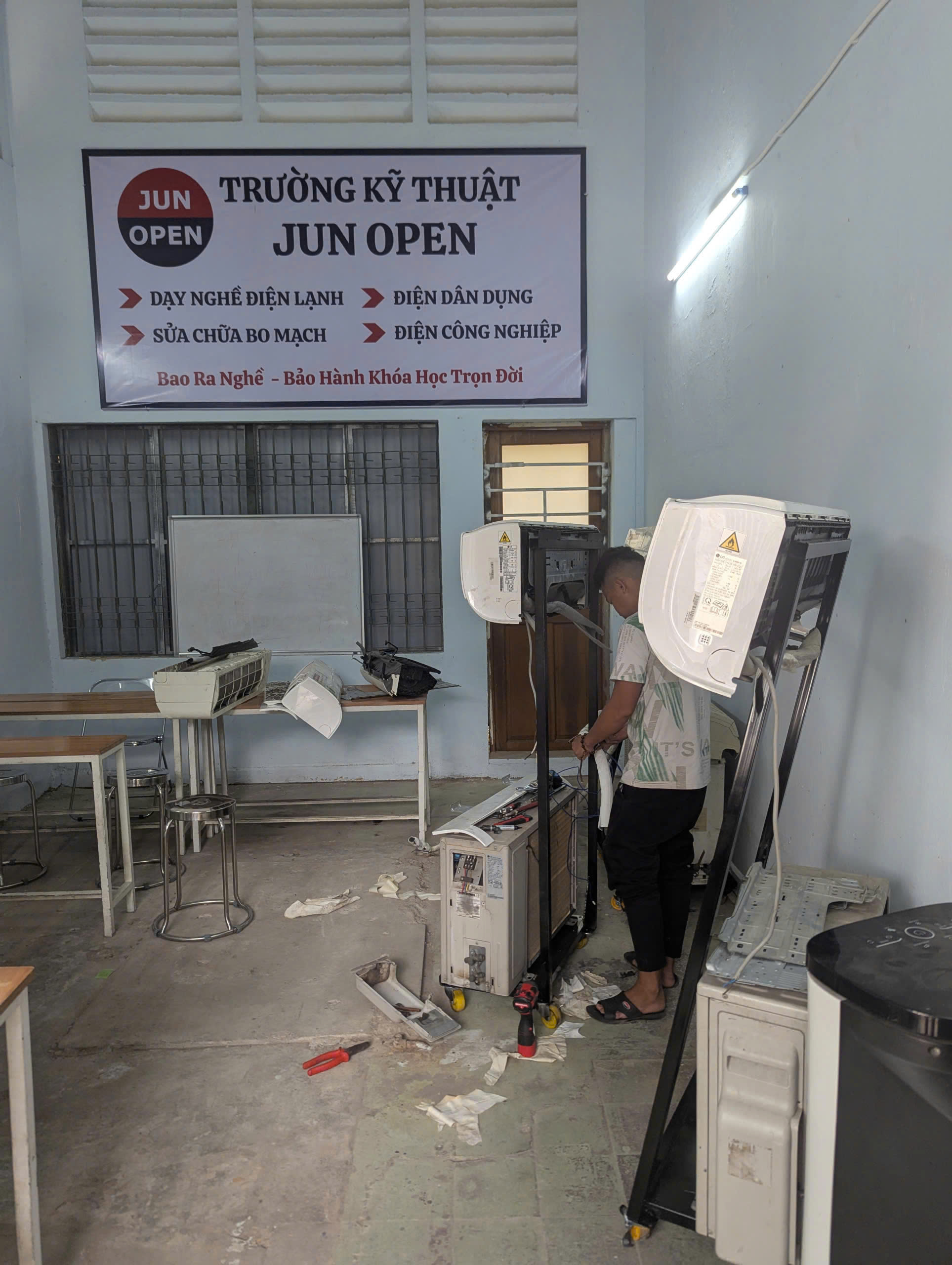 Hình ảnh Trường Kỹ Thuật JUN OPEN - Trường Kỹ Thuật JUN OPEN